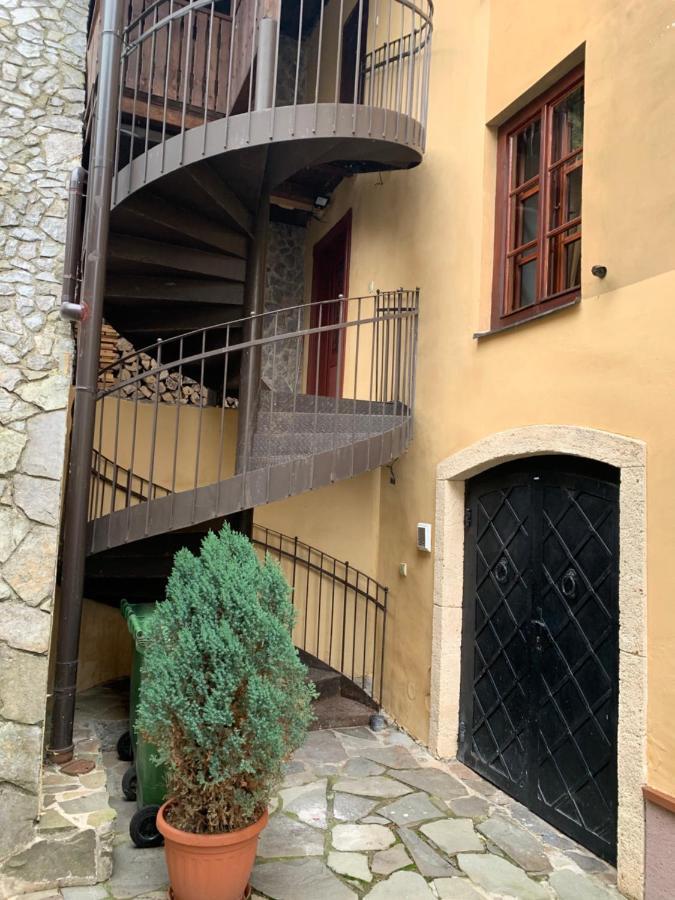 Apartman Pri Lyceu Banská Štiavnica Extérieur photo